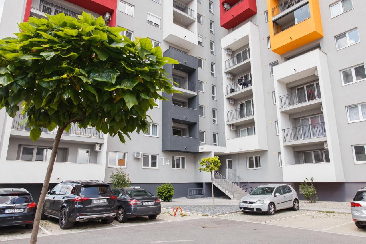 Charming Family Haven Apartment Oradea Bagian luar foto