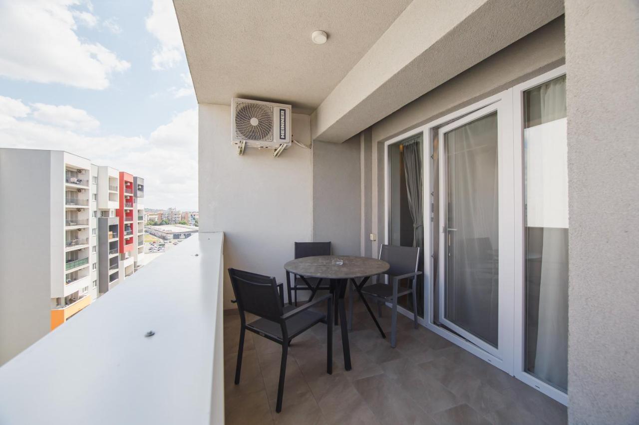 Charming Family Haven Apartment Oradea Bagian luar foto