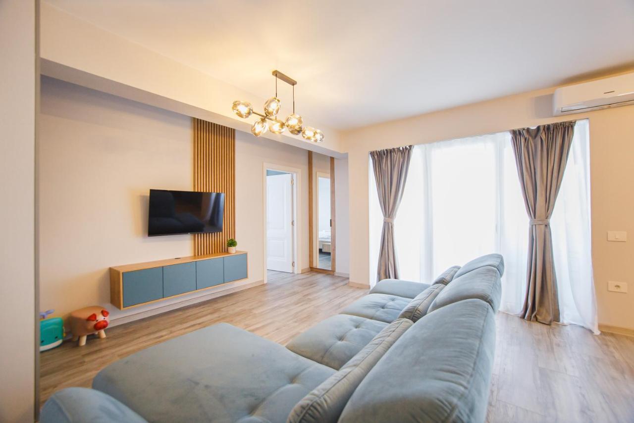 Charming Family Haven Apartment Oradea Bagian luar foto